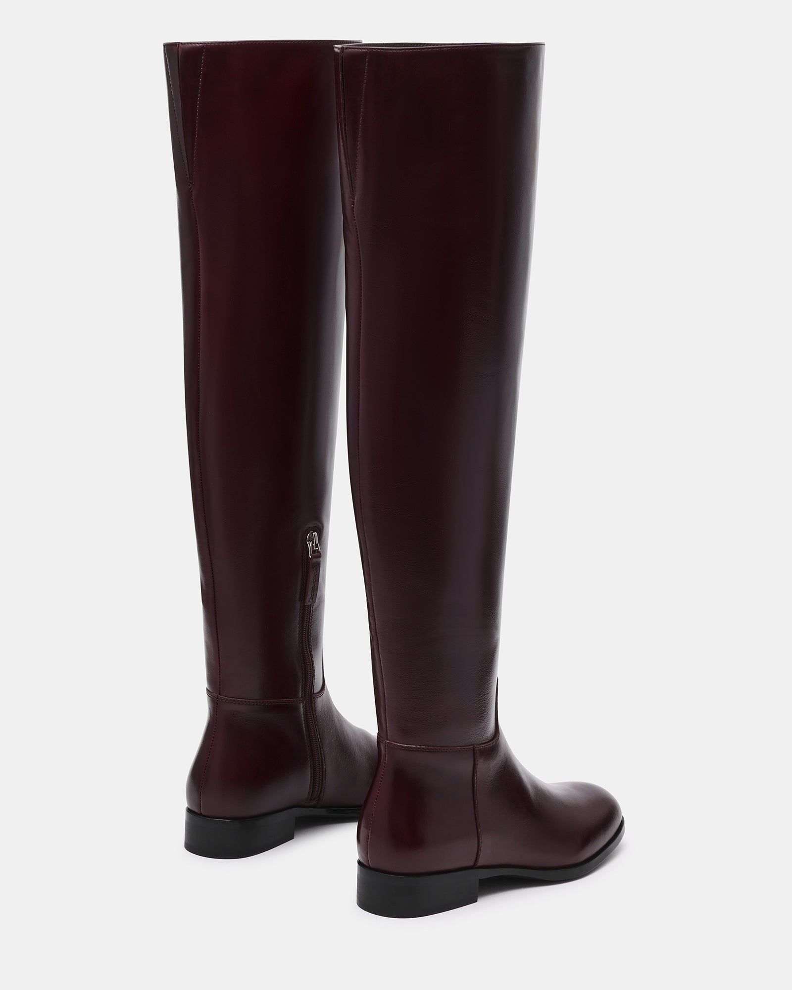 CANTER DARK CHERRY LEATHER