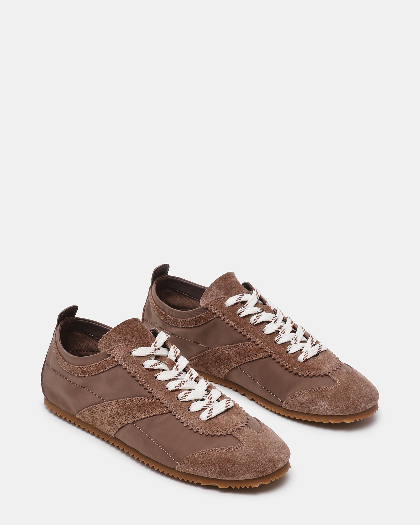 JAYE TAUPE