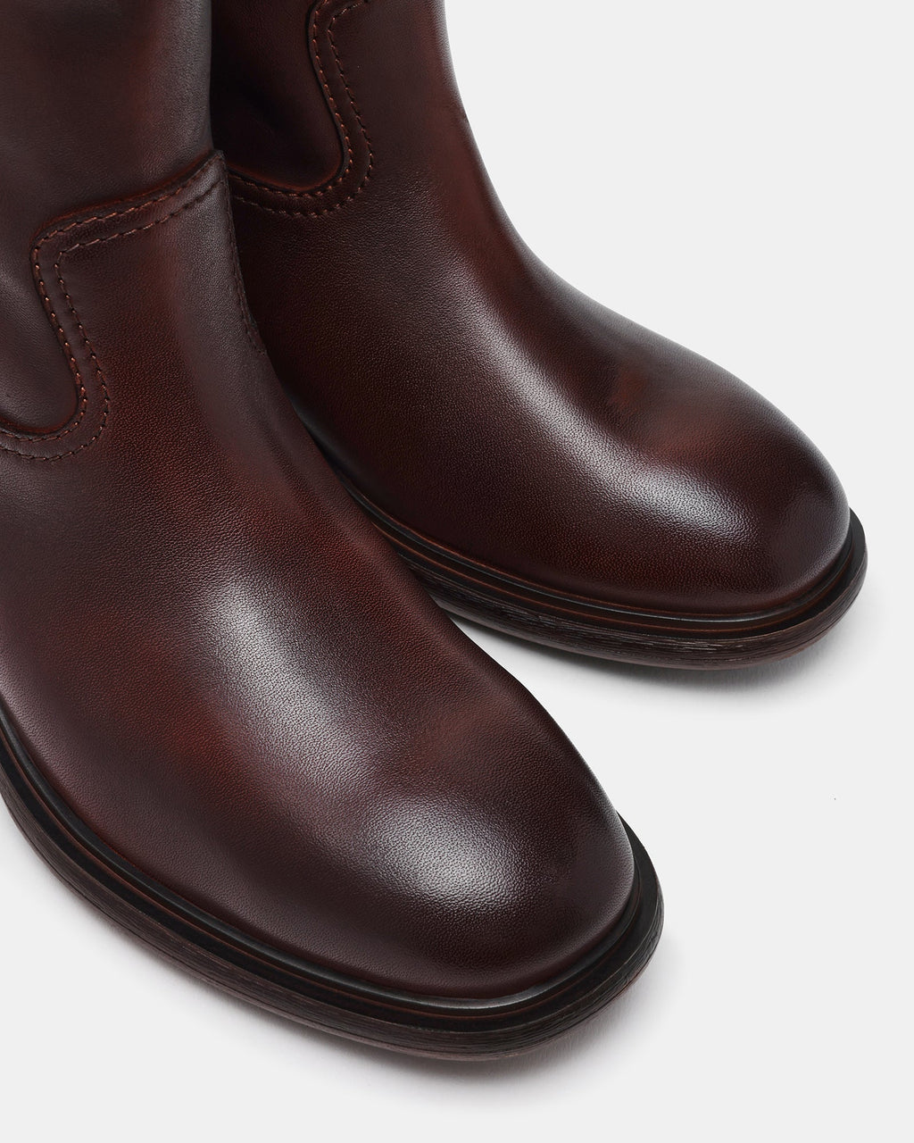 STRAY BROWN LEATHER