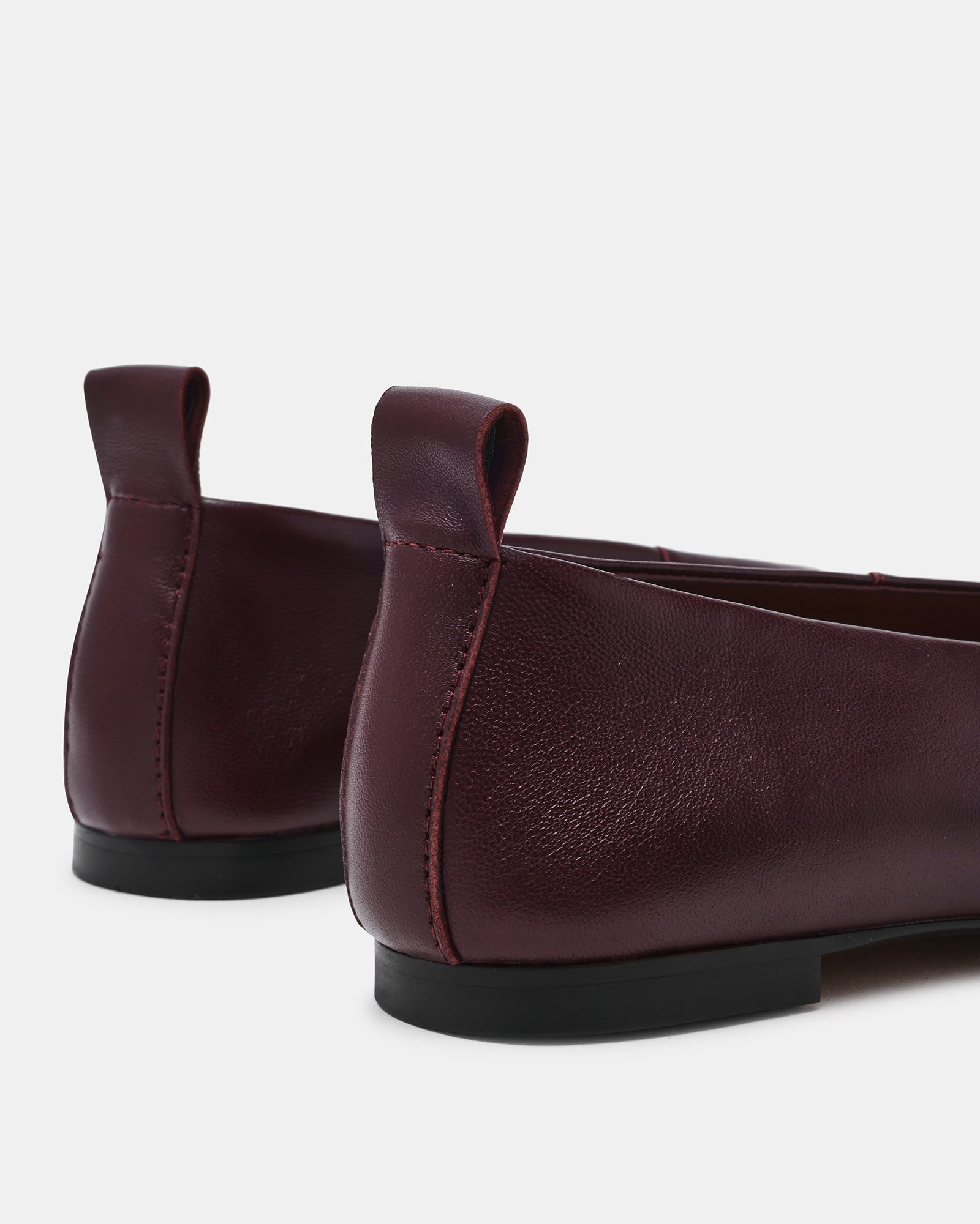 SWANKY PLUM LEATHER