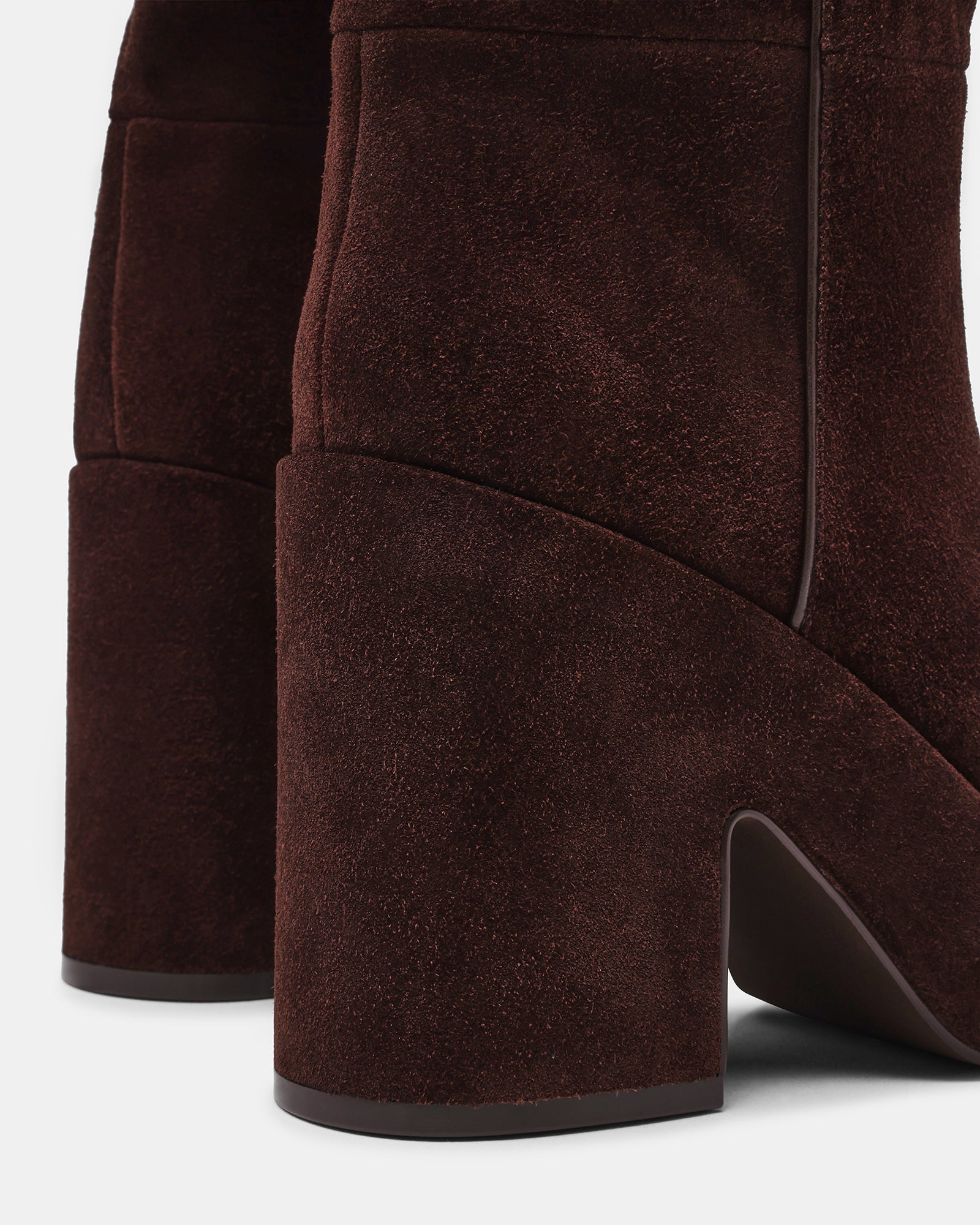 TITAN BROWN SUEDE